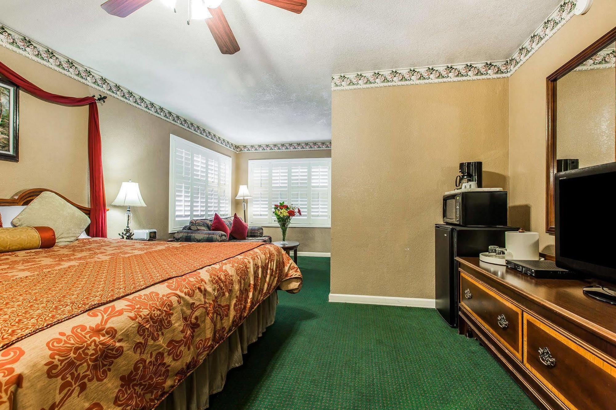 Clarion Collection Wilkie'S Inn Pacific Grove - Monterey Экстерьер фото